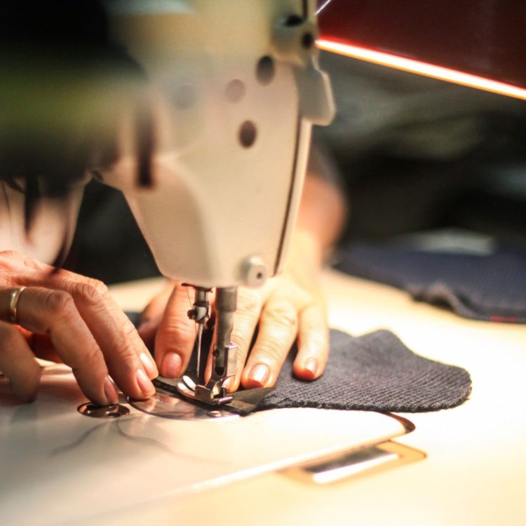 A Revolução do Controle de Facções de Costura: Simplificando e Otimizando Processos