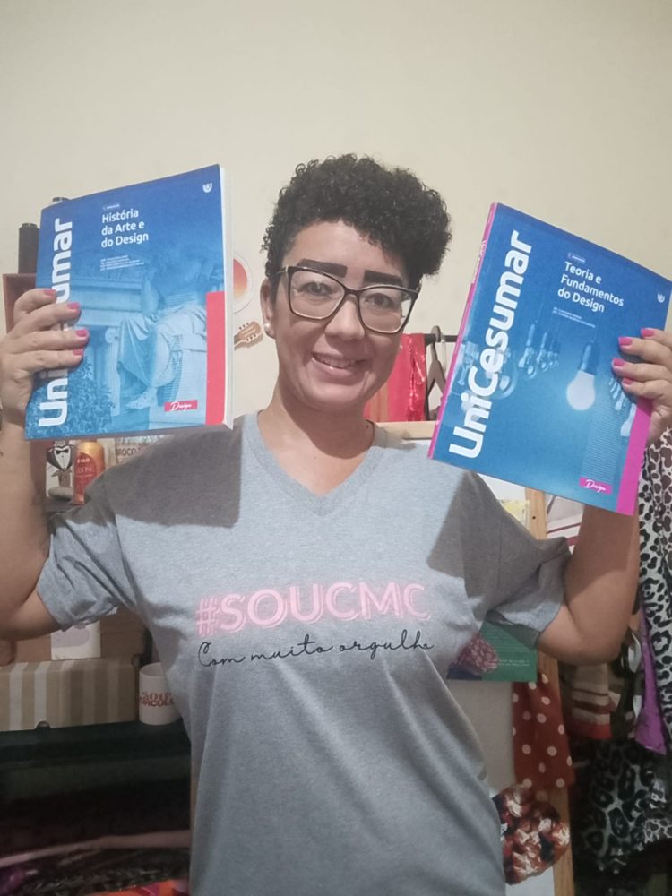 Sara Lima: Um Exemplo de Superação e Conquista no Mundo da Costura e da Moda