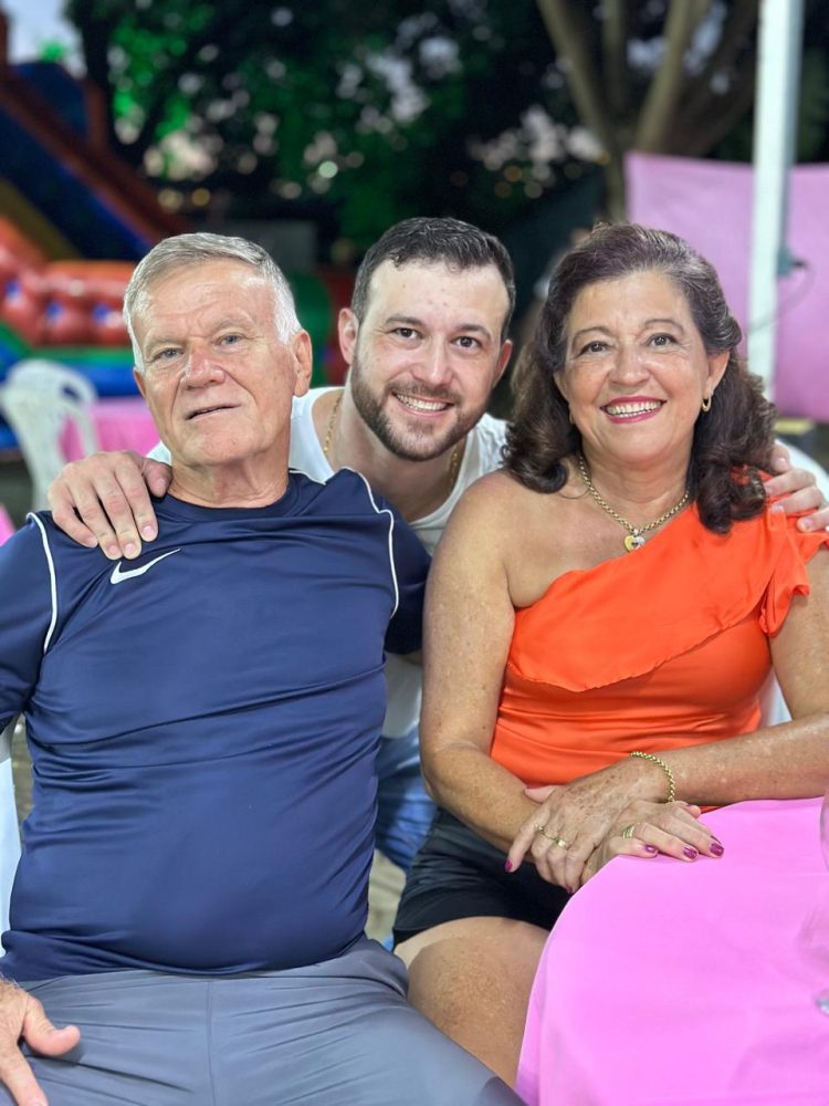 De Aprendiz a Costureira Experiente: Conheça a História de Ana Maria Mattedi na Costura