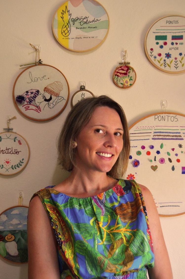 Duda Enke: A Arte do Bordado Livre na Piña Colada