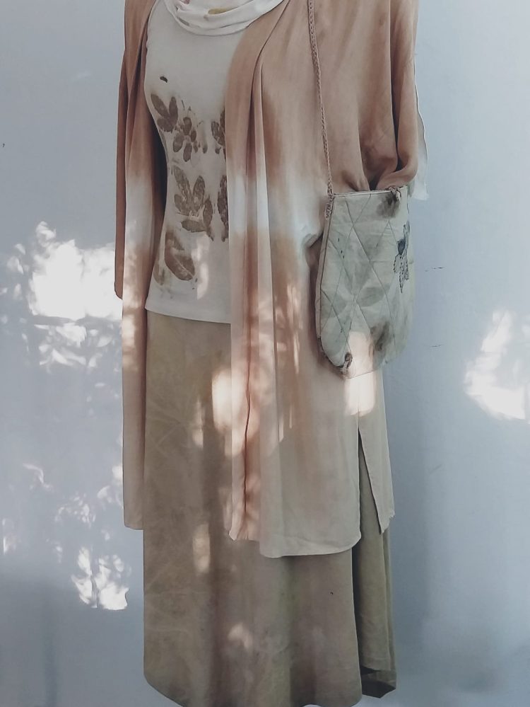 A Arte Sustentável da Estamparia Botânica: Uma Experiência Única com a Tintoreal Ecoprint