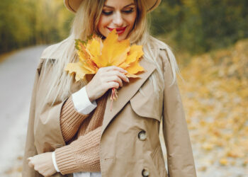 Cinco dicas para renovar seu guarda-roupa com ajustes e customizações e aproveitar o outono sem gastar muito