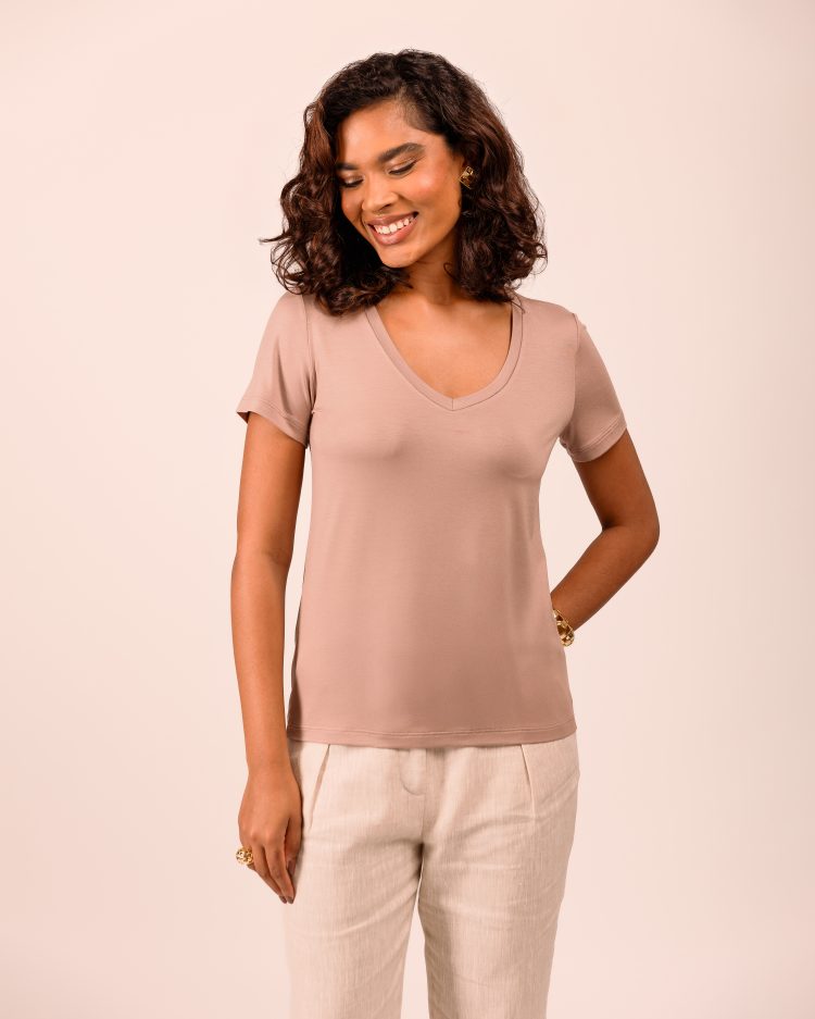 Lemon Basics Boutique traz peças sofisticadas para a coleção Sahara: explore a beleza dos tons quentes e terrosos