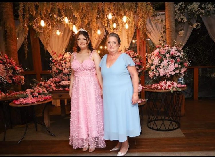 A Costura Como Caminho de Superação e Realização Pessoal