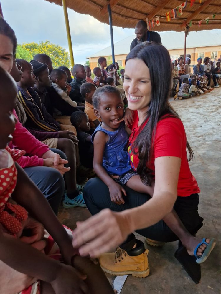 O Impacto de uma Máquina de Costura na Transformação de Vidas