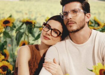 Outono chega com estilo e cores da estação são encontradas em acessórios