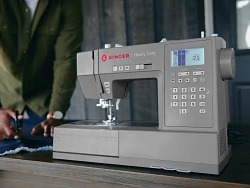 Geração Z já representa mais da metade dos consumidores de máquinas de costura no Brasil, aponta pesquisa de mercado da Singer