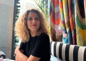 De Lisboa para o Mundo: Marta Cabrita une Engenharia, Afeto e Sustentabilidade na Costura