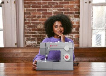 Costura supera 5,4 bilhões de views no TikTok e vira tendência entre jovens